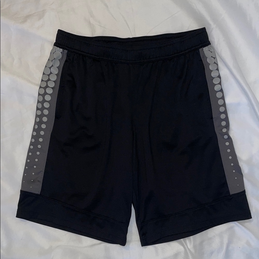 All In Motion black and gray shorts boys size XXL (18)
